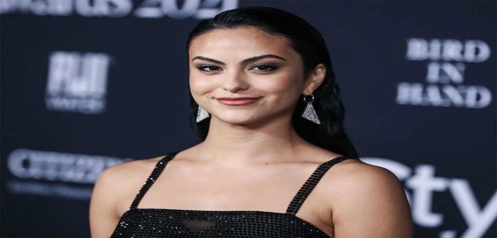 Camila Mendes